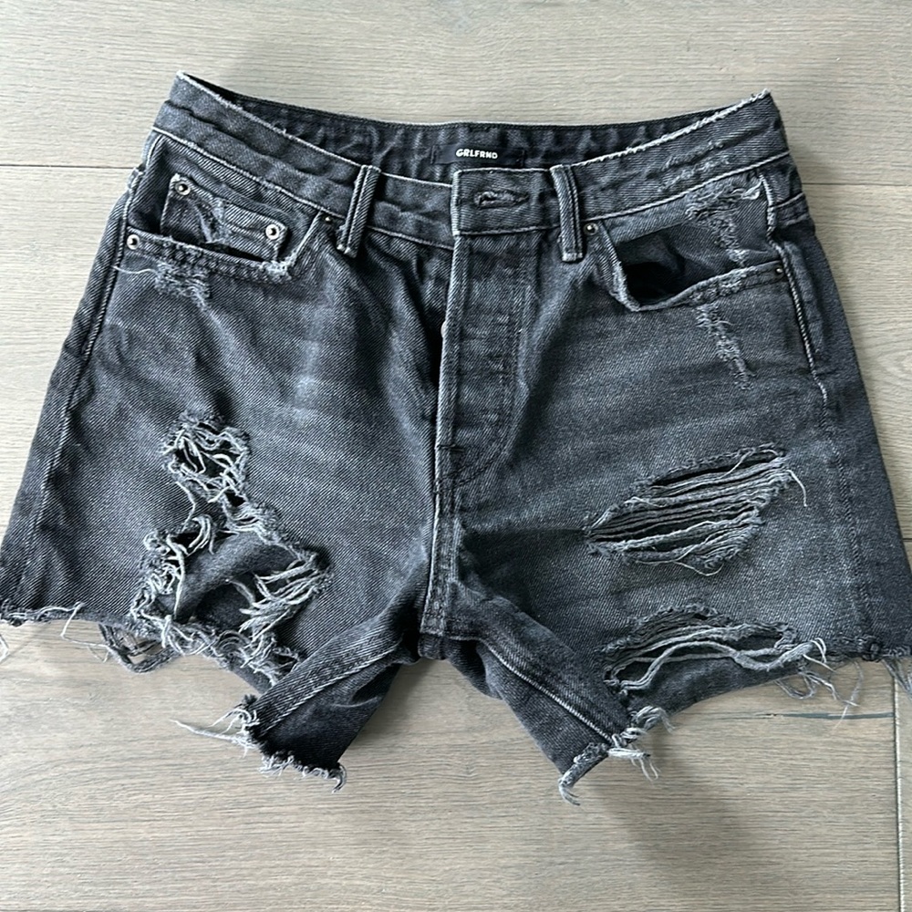 GRLFRND Jourdan Shorts - used size 24 in weathered black